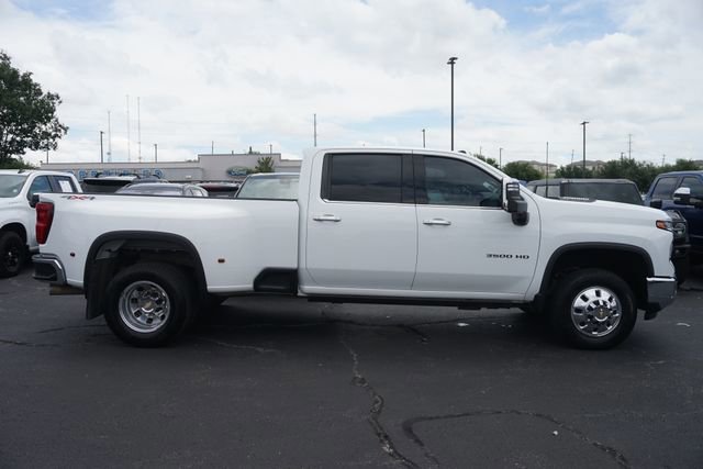 Used 2024 Chevrolet Silverado 3500 LTZ w/ LTZ Convenience Package AWD/4WD image 5