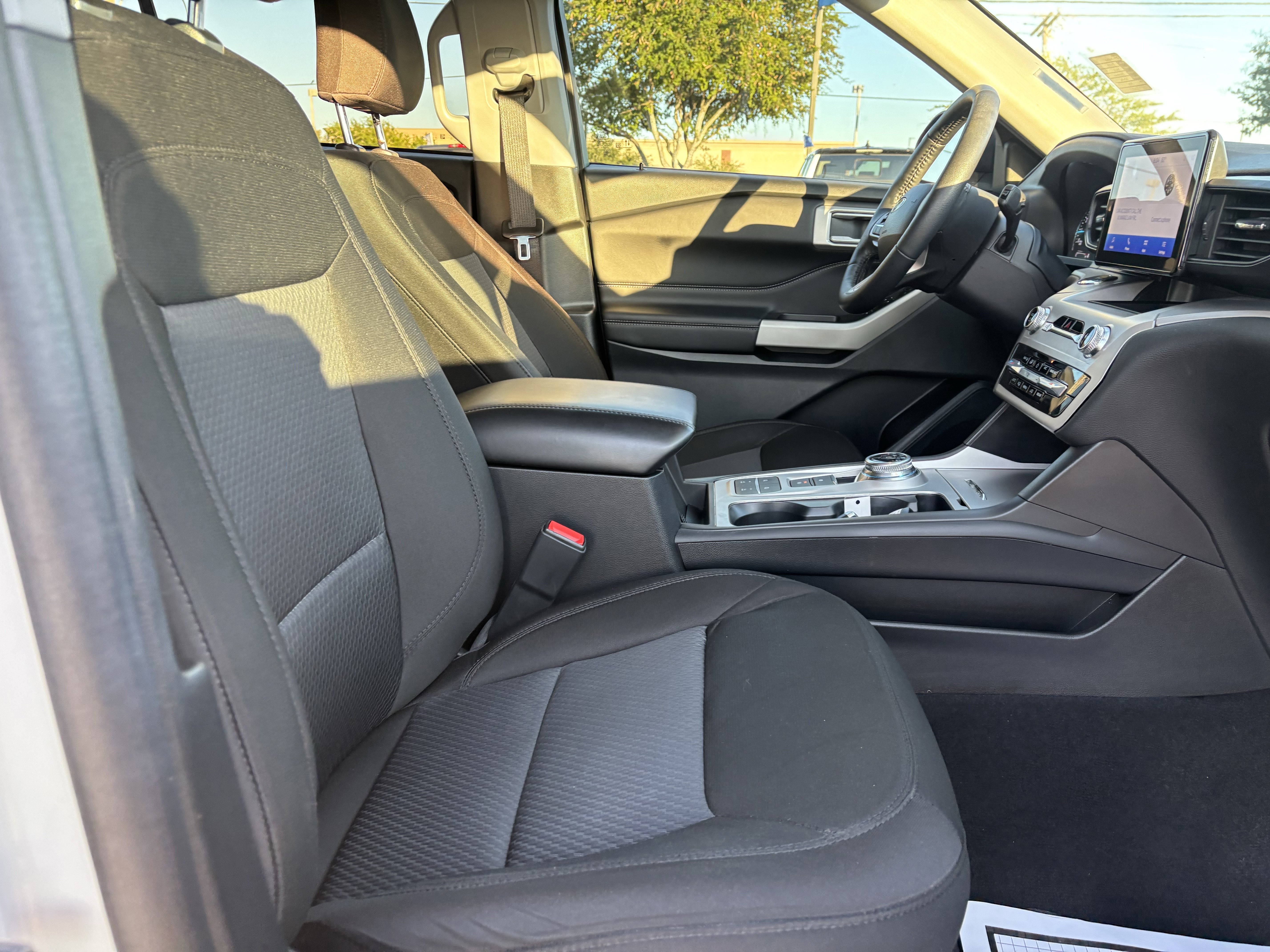 Certified 2023 Ford Explorer XLT image 29