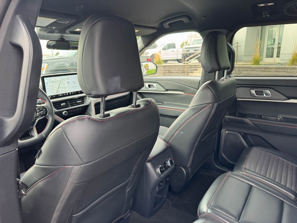 Certified 2025 Ford Explorer ST-Line w/ ST-Line Street Pack image 13