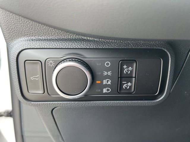 Certified 2025 Ford Explorer Active w/ Active Comfort Package AWD/4WD image 17