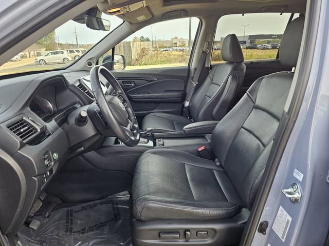 Used 2022 Honda Pilot Touring image 12