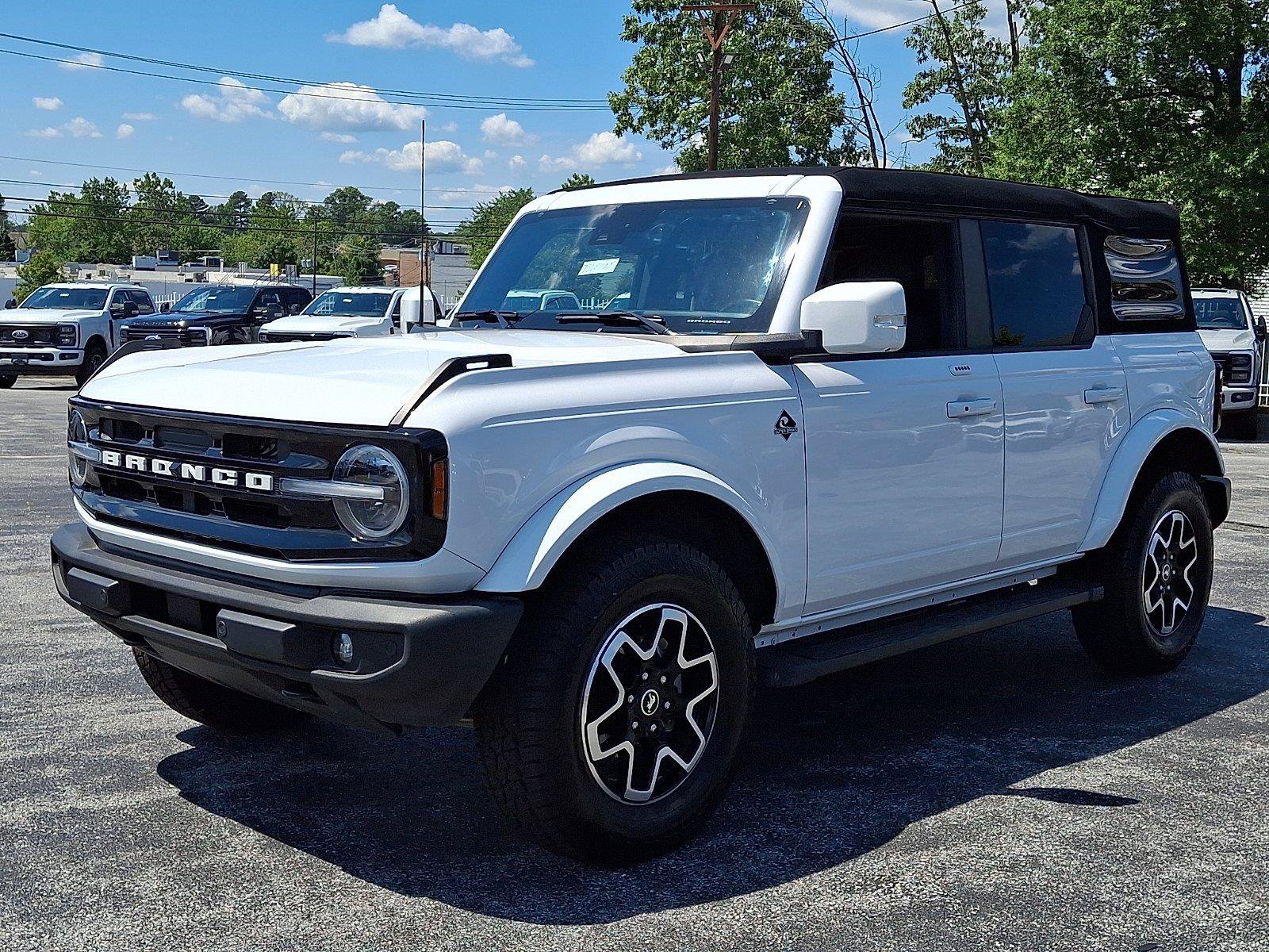 Certified 2023 Ford Bronco Outer Banks AWD/4WD image 3