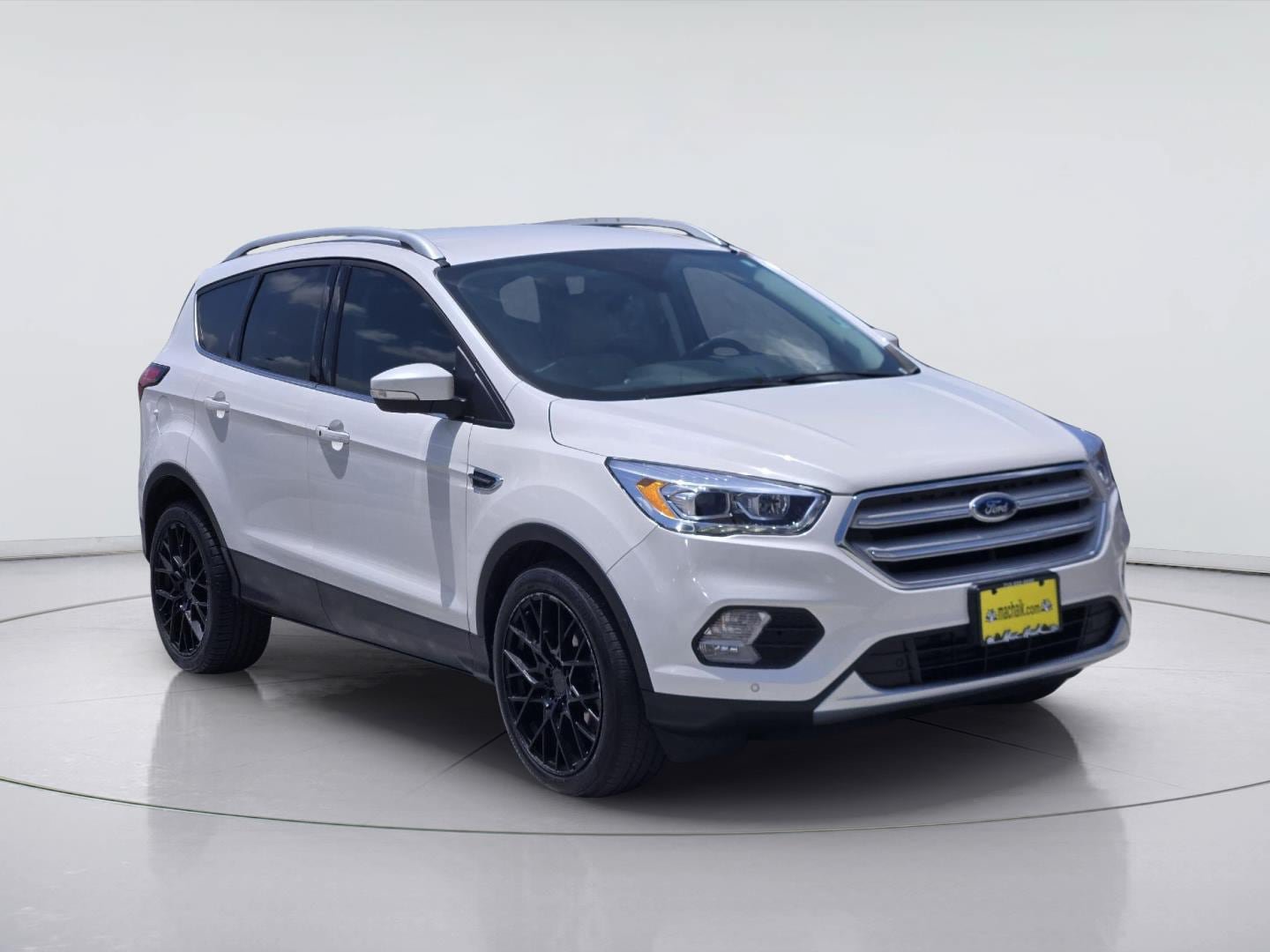 Certified 2019 Ford Escape Titanium w/ U9j03 - Titanium Tow Package AWD/4WD image 3
