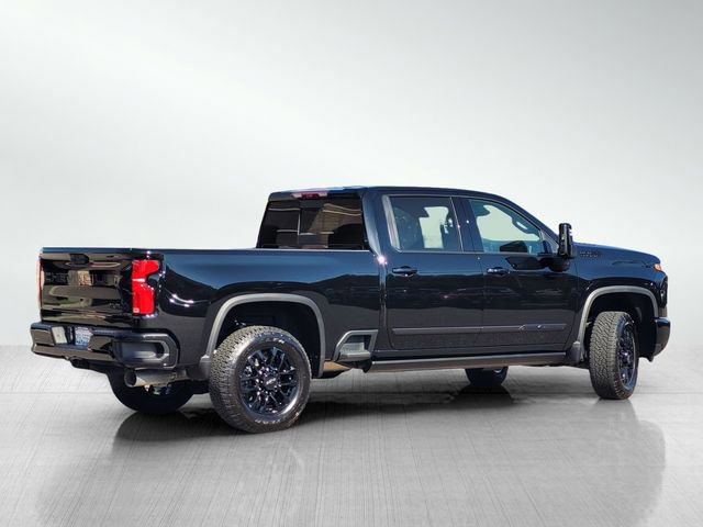 Used 2025 Chevrolet Silverado 2500 High Country w/ High Country Premium Package image 3