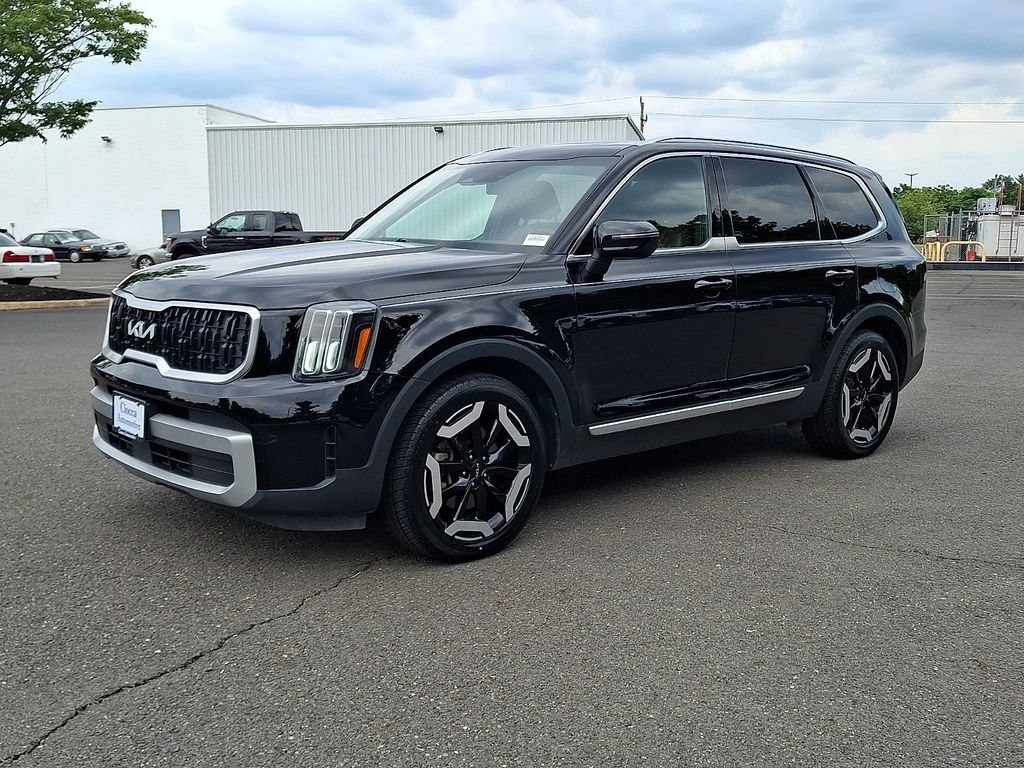 Used 2023 Kia Telluride EX AWD/4WD image 6