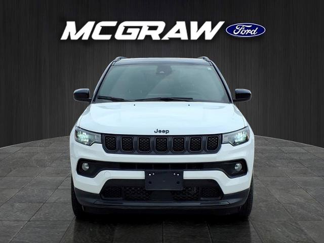 Used 2024 Jeep Compass Latitude w/ Convenience Group AWD/4WD image 3