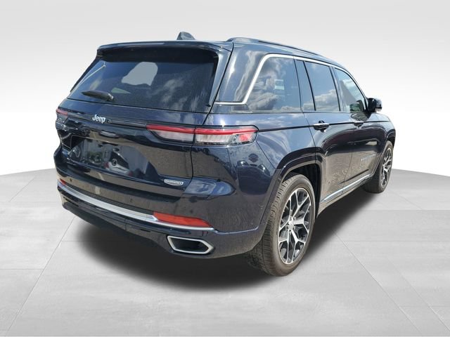 Used 2024 Jeep Grand Cherokee Summit AWD/4WD image 4