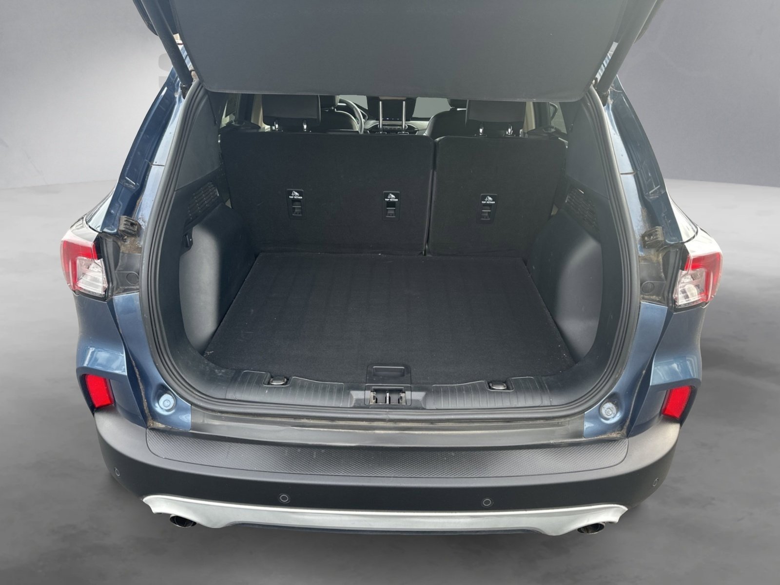 Certified 2020 Ford Escape Titanium image 23