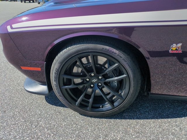 Used 2022 Dodge Challenger R/T Scat Pack w/ Dynamics Package RWD image 11