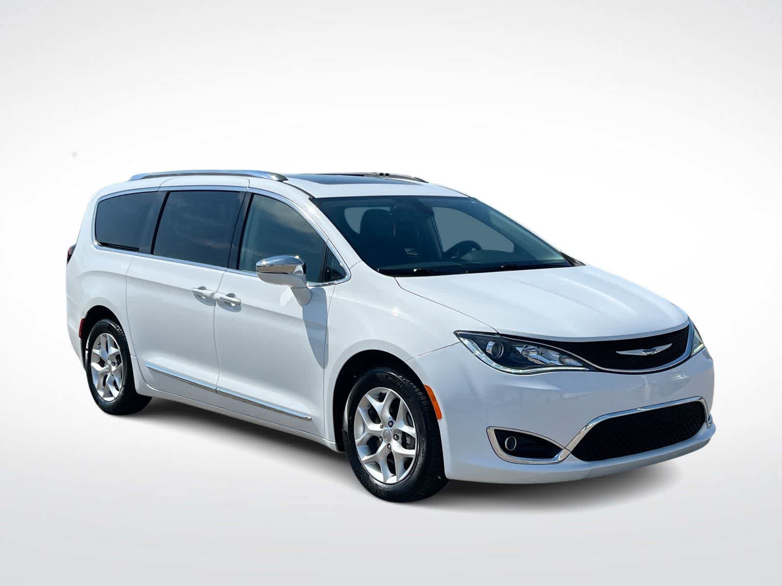 Used 2020 Chrysler Pacifica Limited FWD image 2