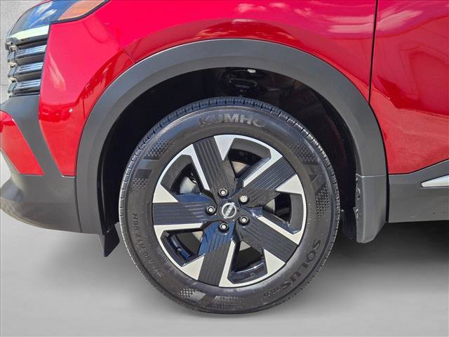 Used 2025 Nissan Kicks SV AWD/4WD image 22