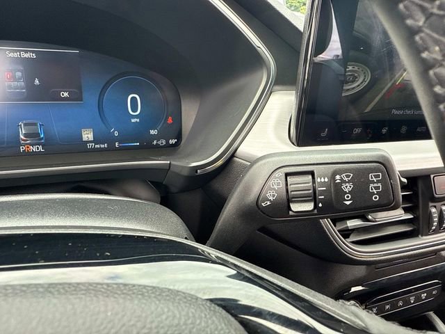 Certified 2024 Ford Escape Platinum image 39