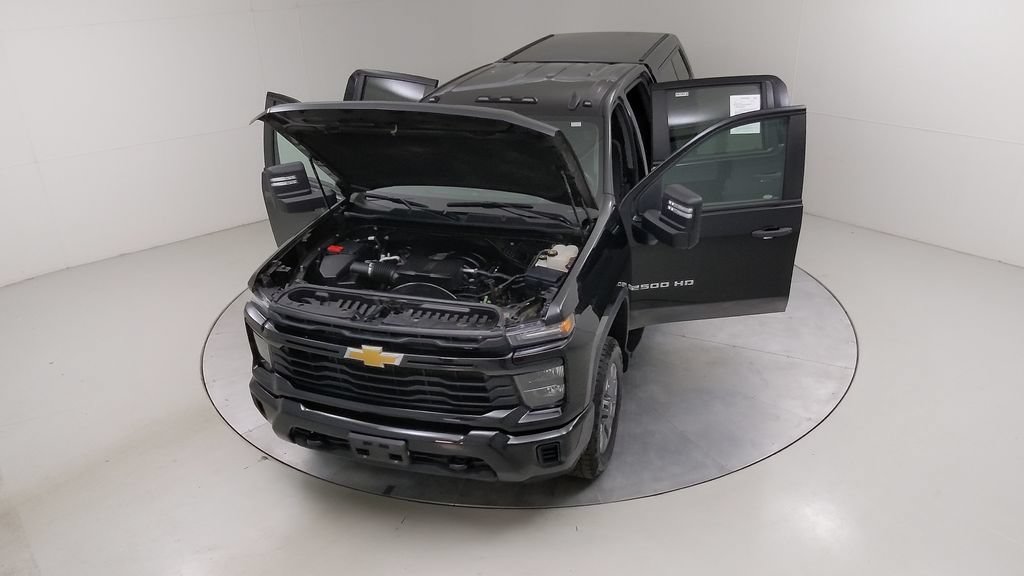 Used 2024 Chevrolet Silverado 2500 Custom w/ Custom Value Package AWD/4WD image 43