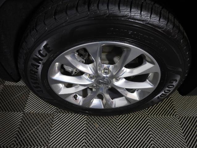 Used 2022 Chrysler Pacifica Touring-L w/ Uconnect Theater Family Group AWD/4WD image 35