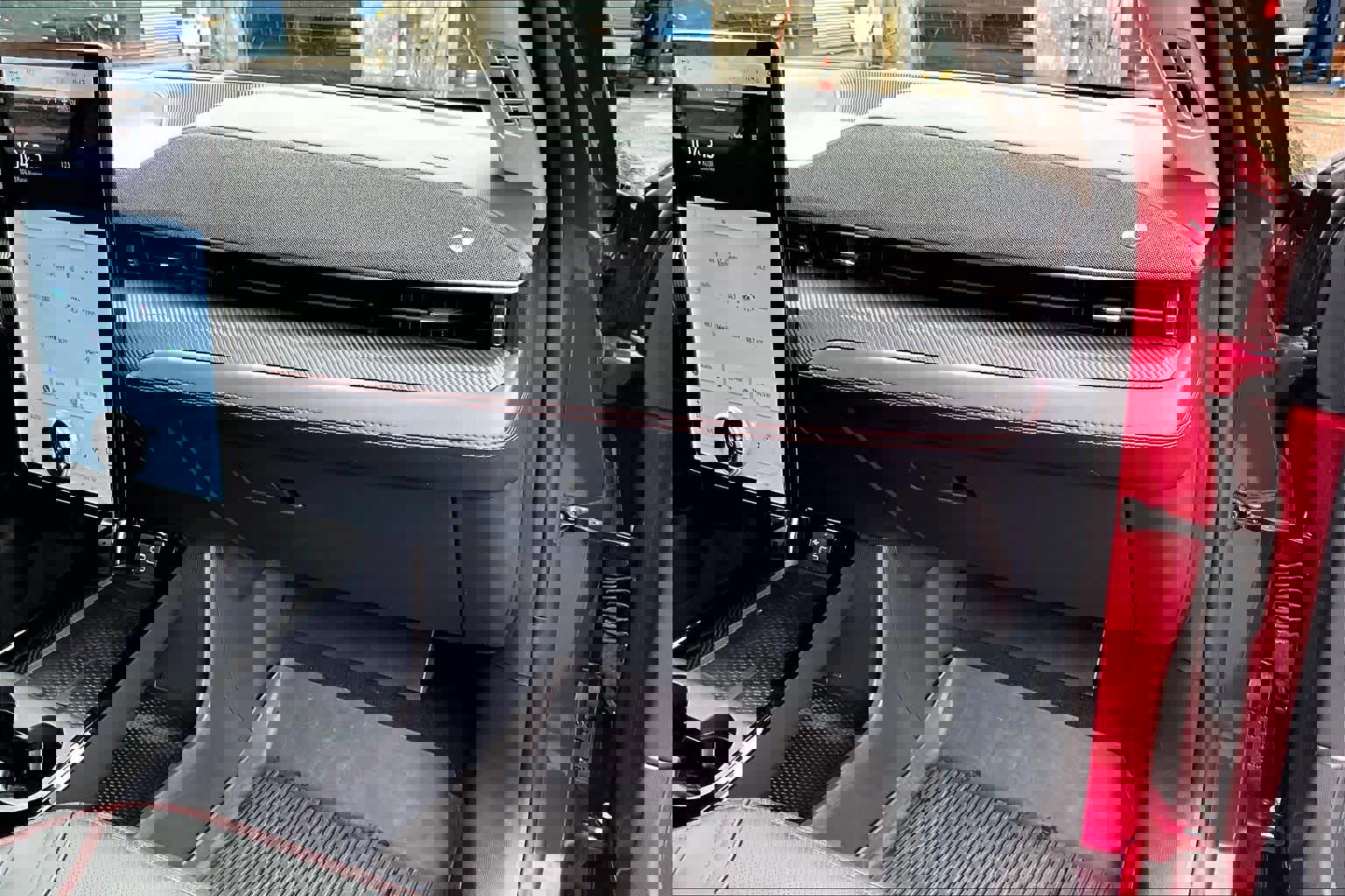 Certified 2025 Ford Mustang Mach-E Premium w/ Sport Appearance Package image 19