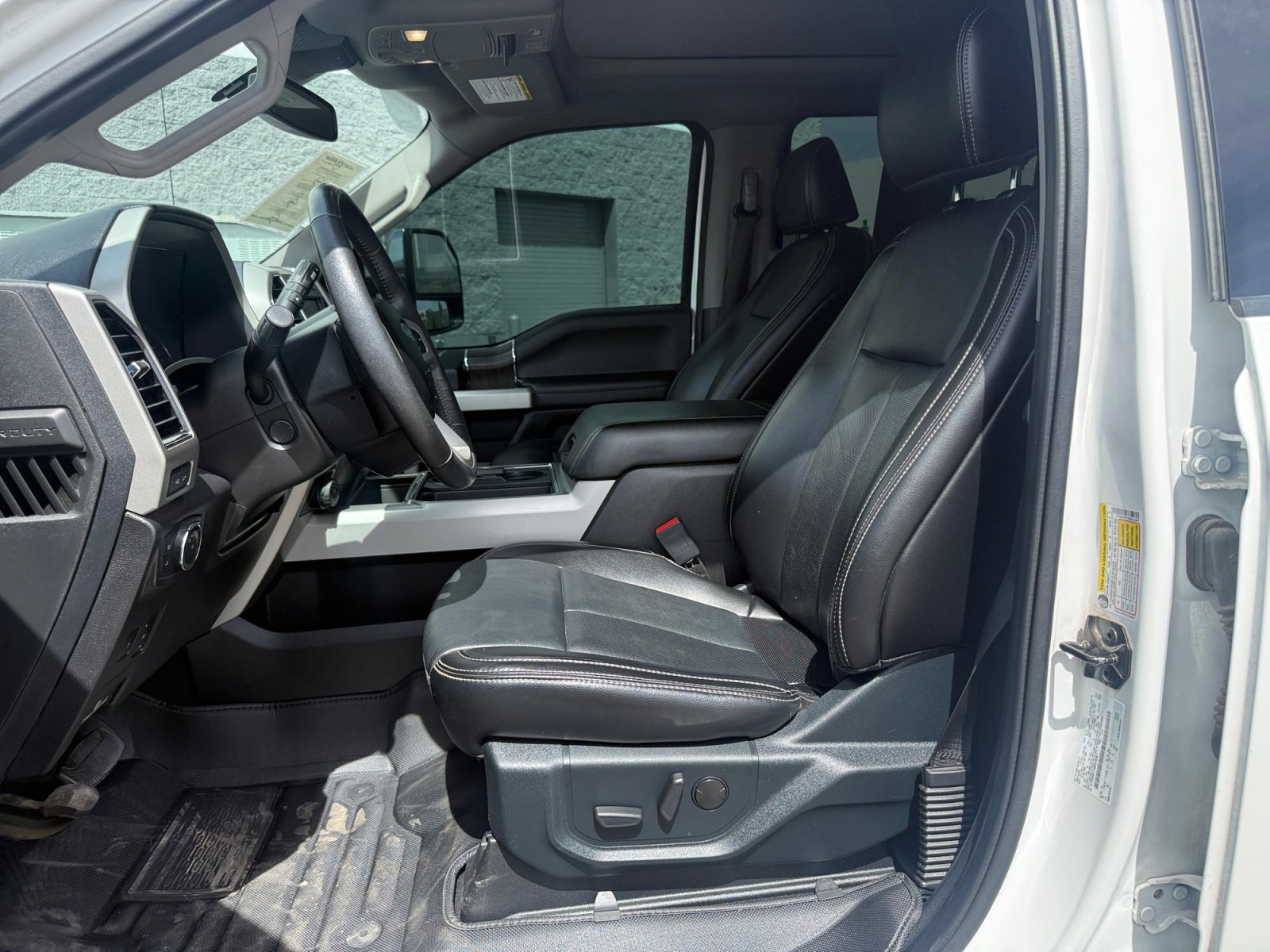 Certified 2021 Ford F450 Lariat w/ Lariat Ultimate Package image 12