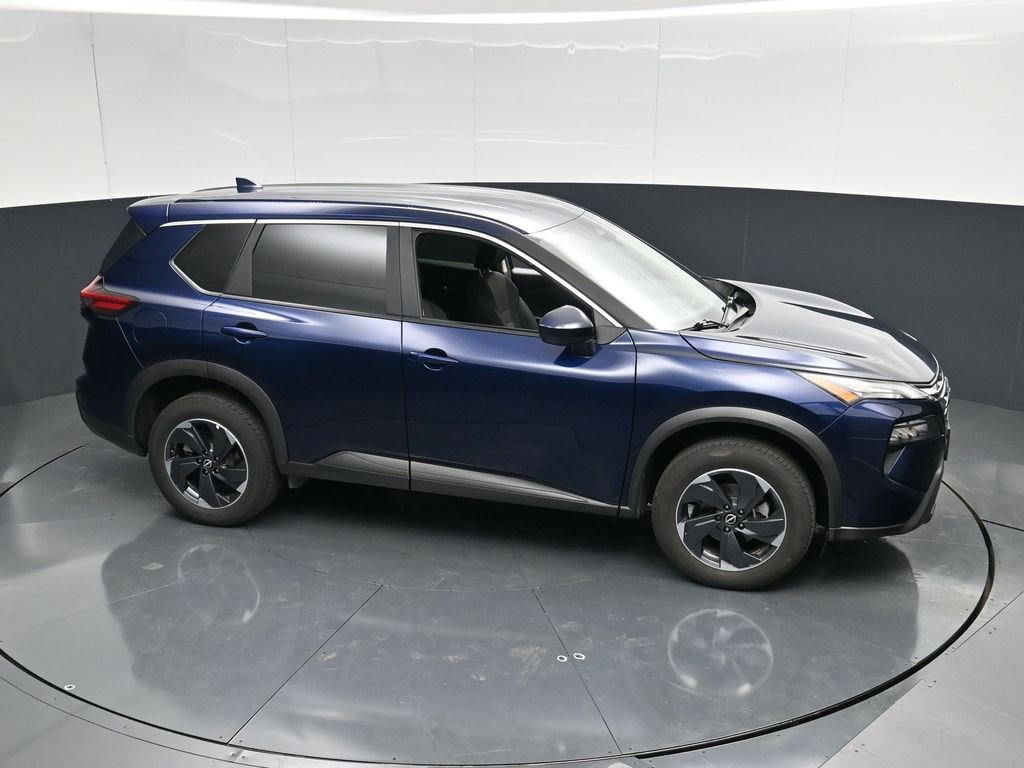Used 2025 Nissan Rogue SV AWD/4WD image 46