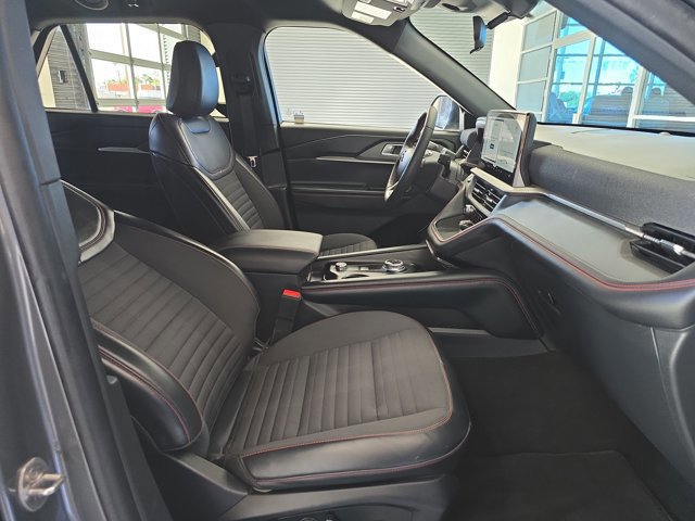 Certified 2025 Ford Explorer ST-Line image 15