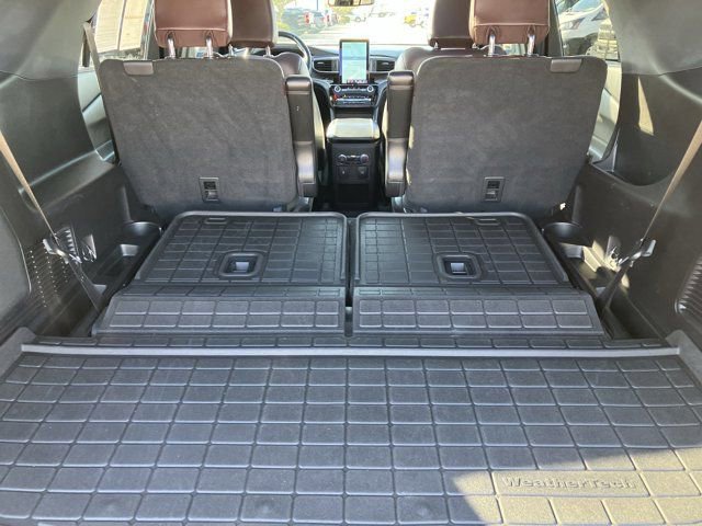 Certified 2021 Ford Explorer Platinum w/ Equipment Group 601A image 41