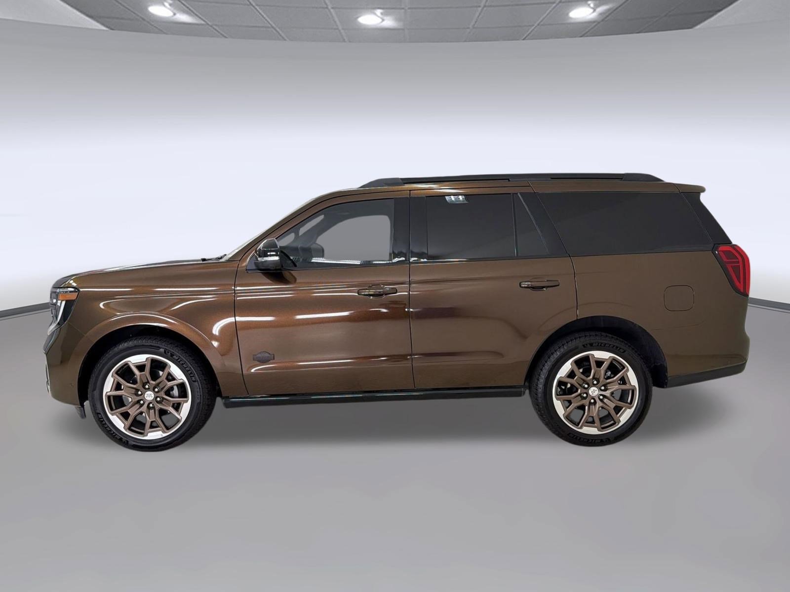 Certified 2025 Ford Expedition King Ranch AWD/4WD image 2