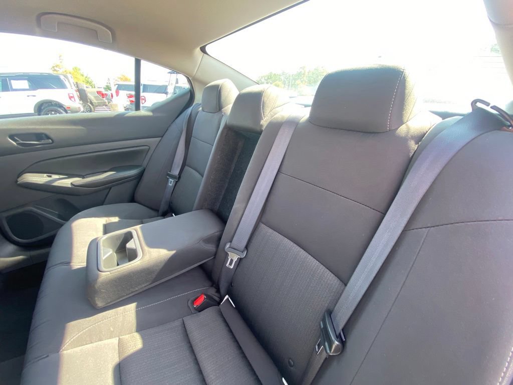 Used 2025 Nissan Altima 2.5 SV FWD image 23
