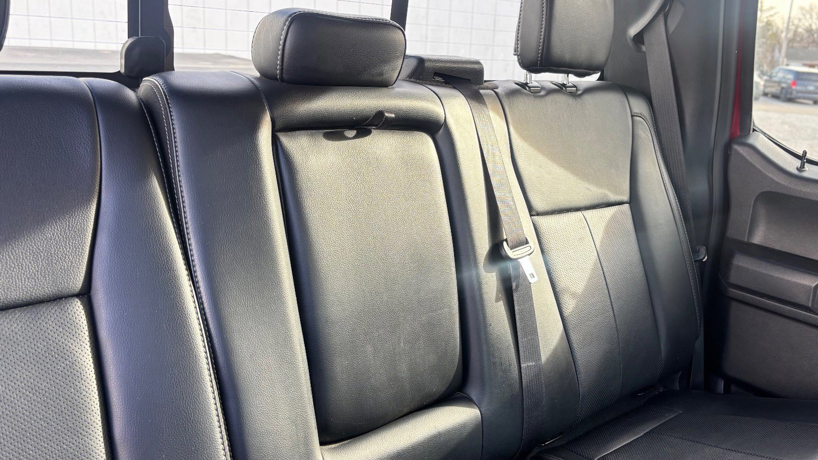 Certified 2019 Ford F150 Lariat w/ Equipment Group 502A Luxury image 29