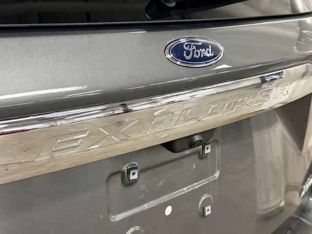Certified 2024 Ford Explorer XLT w/ Equipment Group 202A AWD/4WD image 28