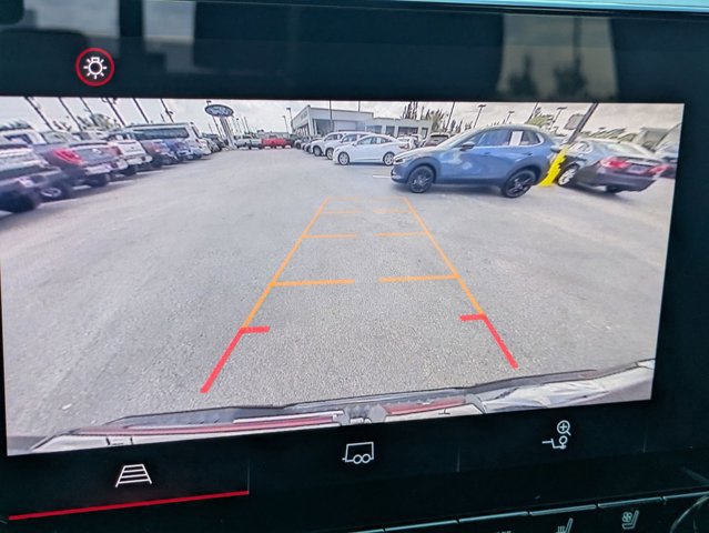 Used 2024 GMC Canyon AT4 w/ AT4 Premium Package image 14