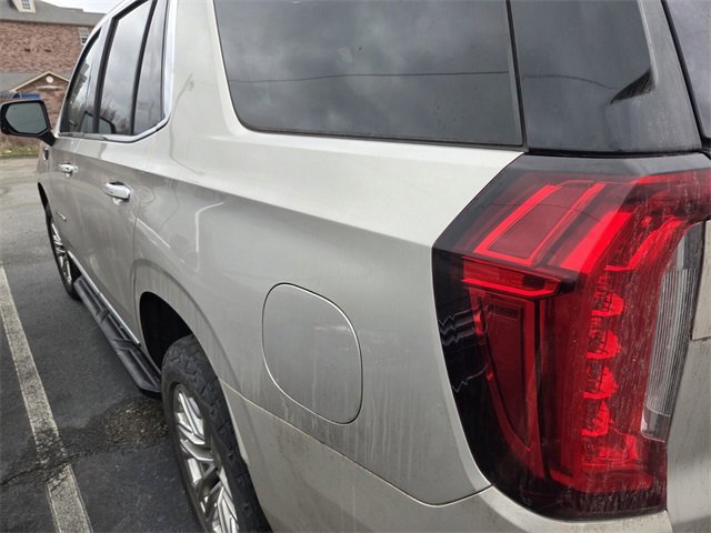 Used 2022 GMC Yukon SLT w/ SLT Luxury Package image 9