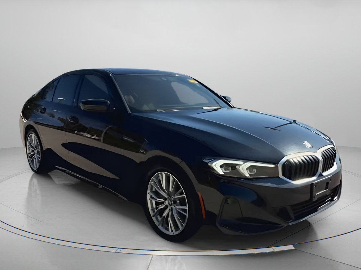 Used 2023 BMW 330i Sedan w/ Driving Assistance Package image 3