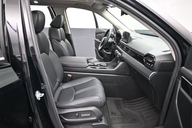 Used 2025 Honda Pilot Touring image 30