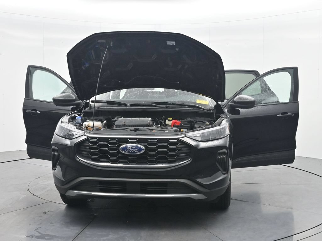 Certified 2025 Ford Escape ST-Line AWD/4WD image 42