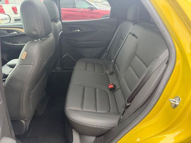 Used 2023 Chevrolet TrailBlazer ACTIV w/ Sun and Liftgate Package FWD image 13
