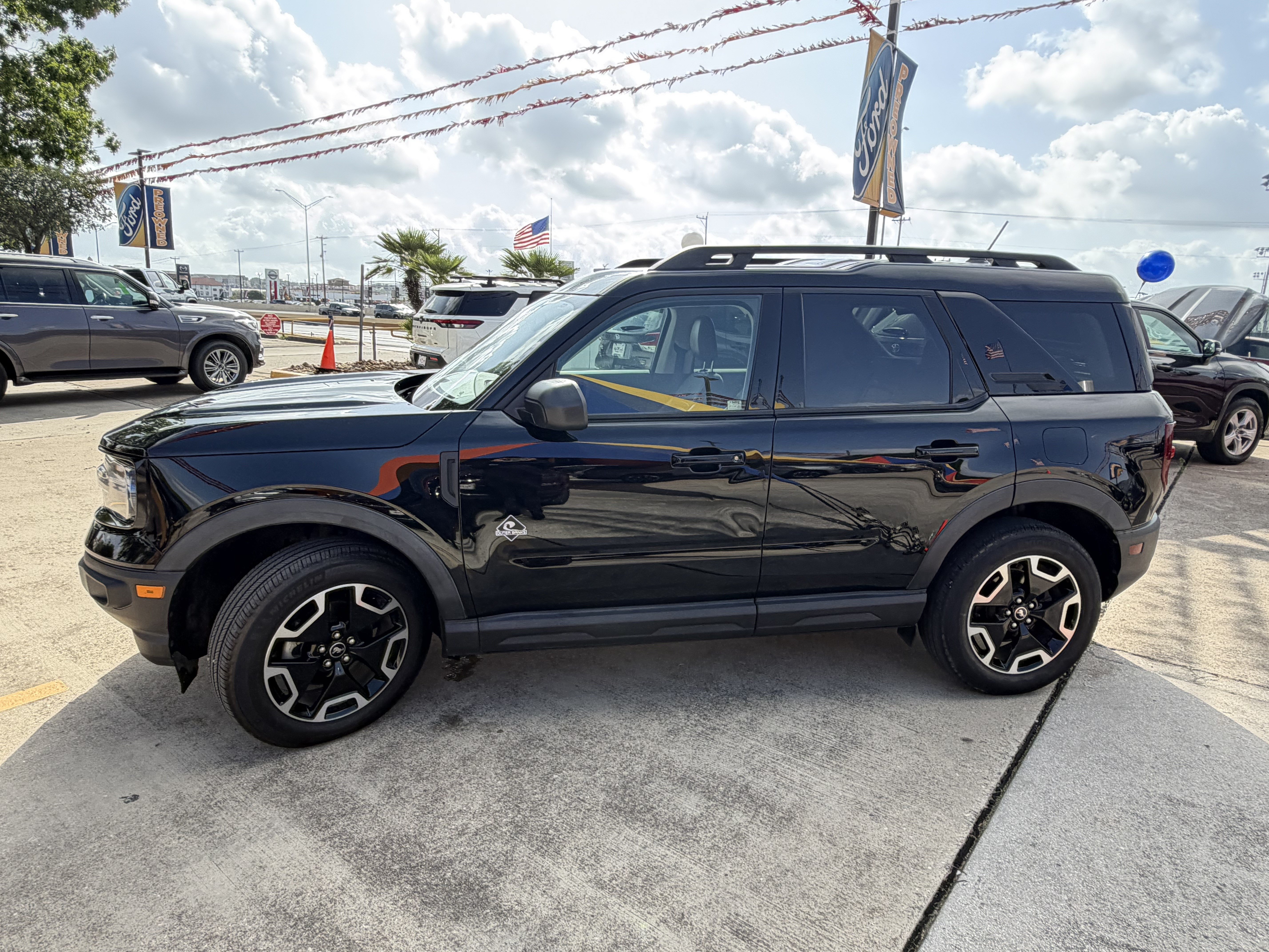 Certified 2023 Ford Bronco Sport Outer Banks AWD/4WD image 10