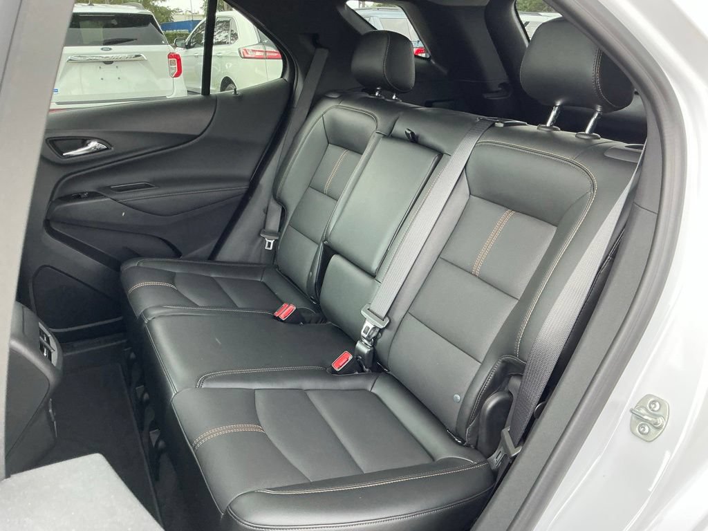Used 2024 Chevrolet Equinox Premier FWD image 23