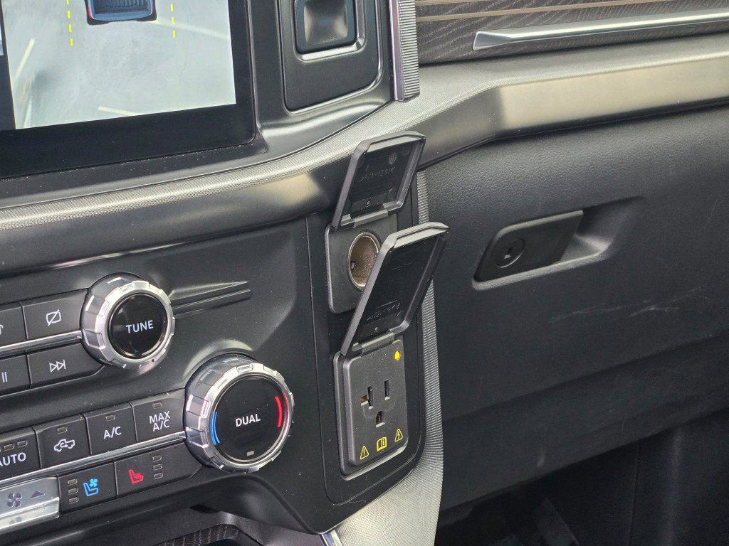 Certified 2022 Ford F150 Platinum w/ Equipment Group 701A High image 28