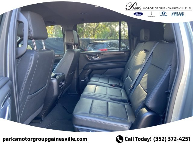 Used 2024 Chevrolet Suburban LT image 11