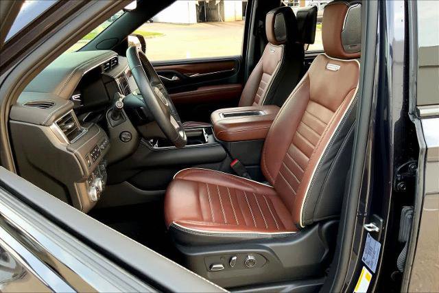 Used 2024 GMC Yukon Denali Ultimate image 9
