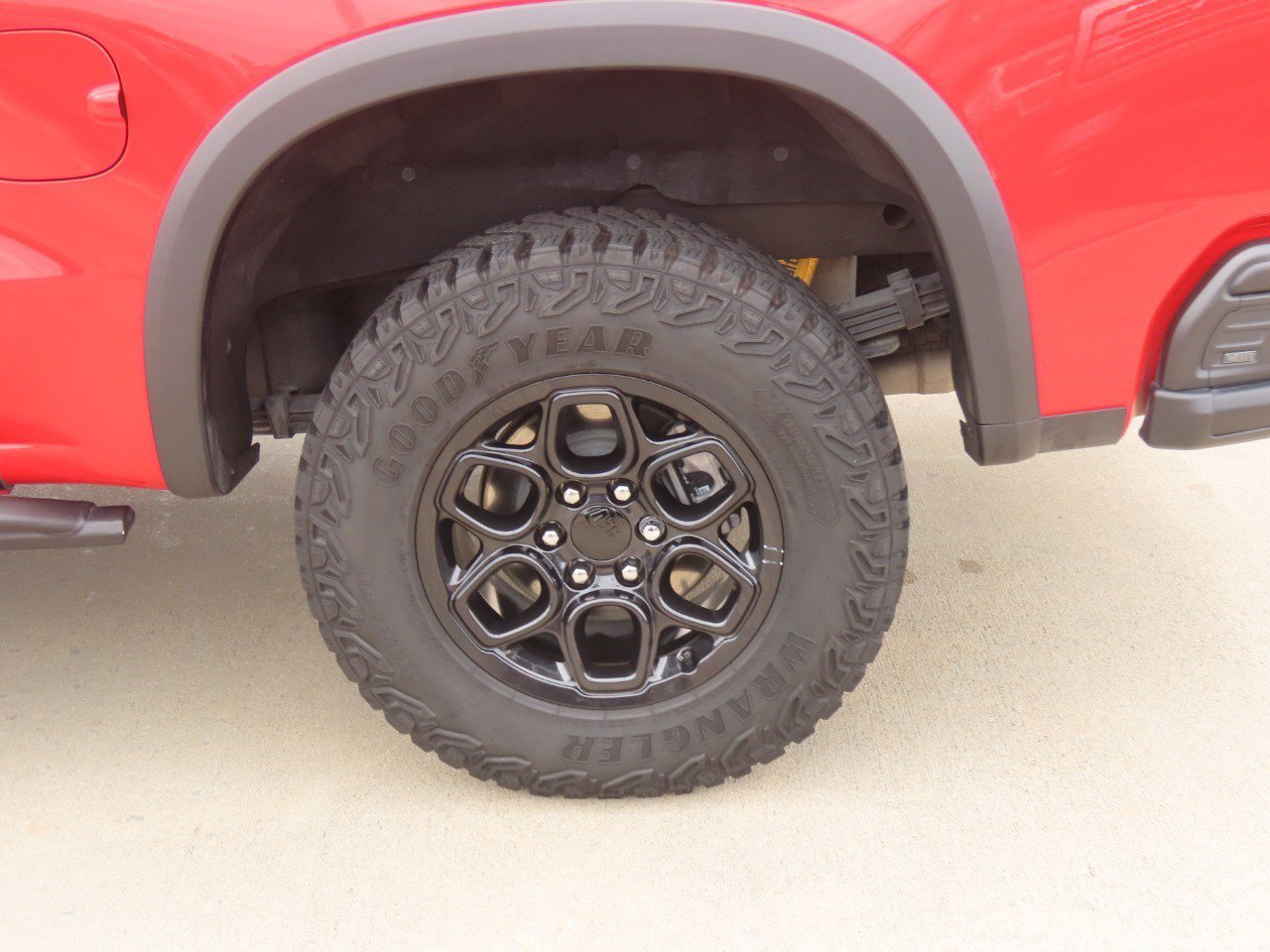 Used 2024 Chevrolet Silverado 1500 ZR2 w/ ZR2 Bison Edition AWD/4WD image 15