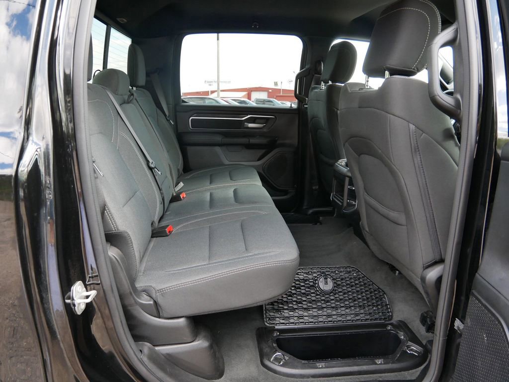 Used 2024 RAM 1500 Lone Star AWD/4WD image 9