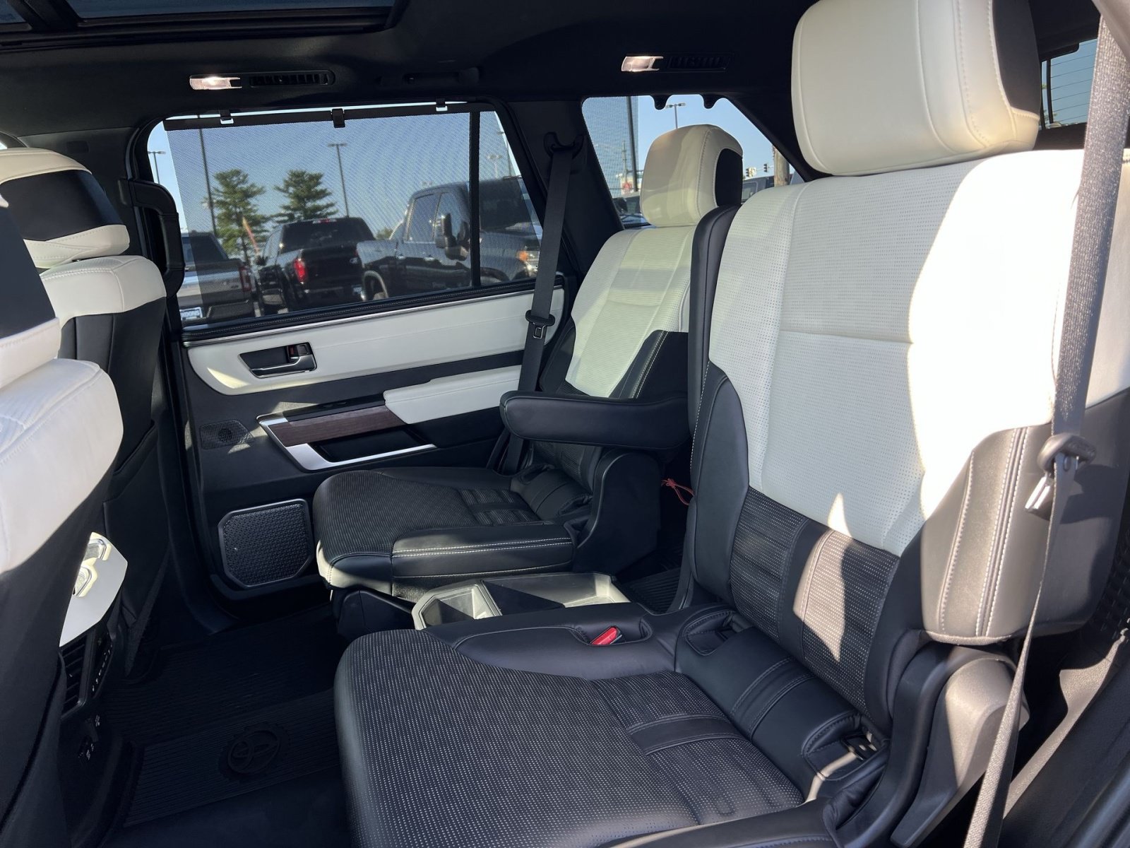 Used 2023 Toyota Sequoia Capstone AWD/4WD image 24