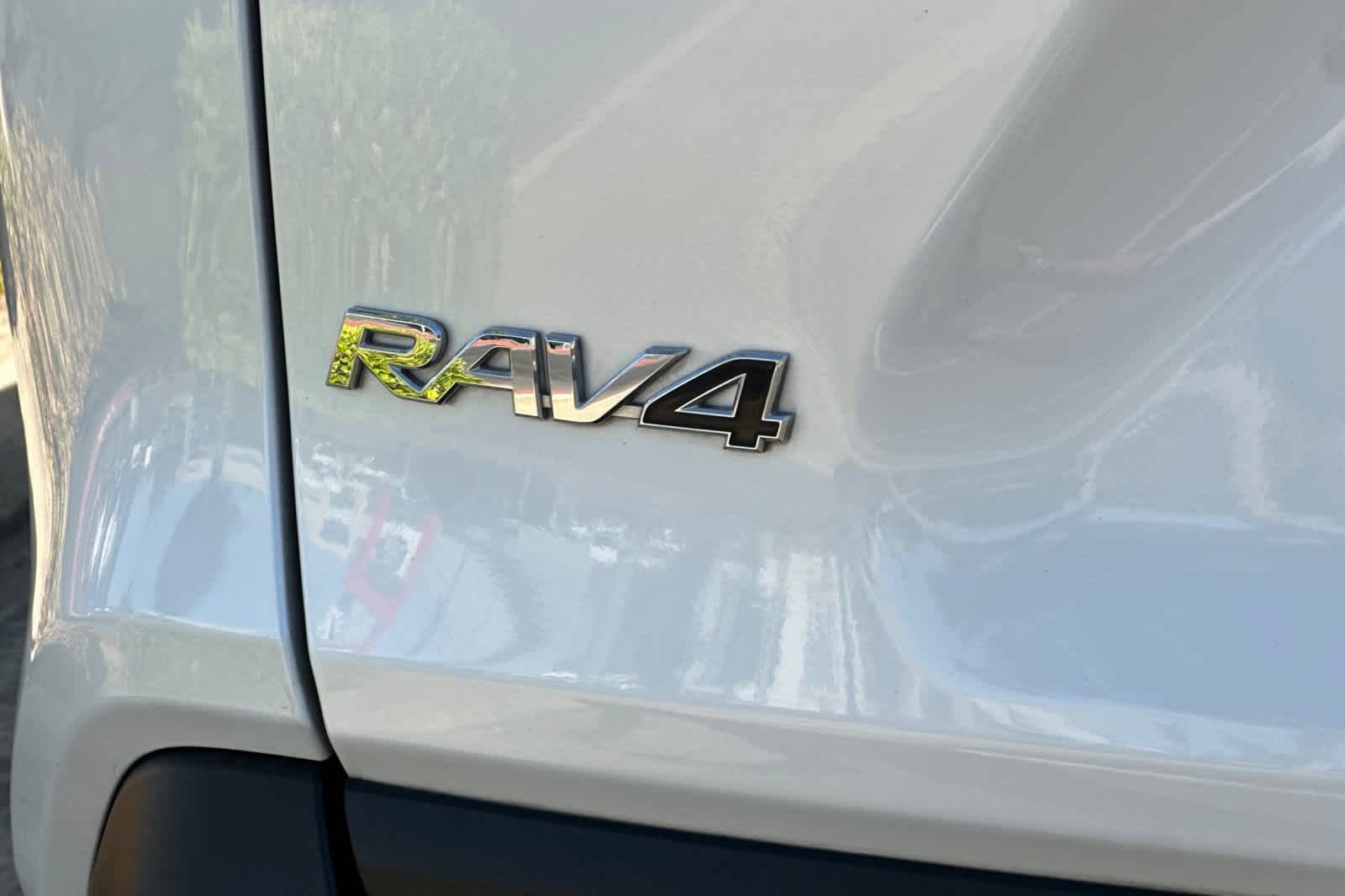 Used 2024 Toyota RAV4 XLE Premium w/ Weather Package AWD/4WD image 28