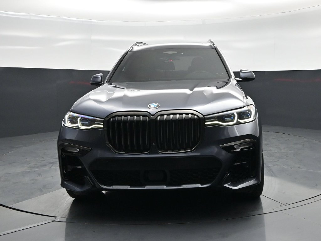 Used 2020 BMW X7 M50i w/ Dynamic Handling Package AWD/4WD image 24