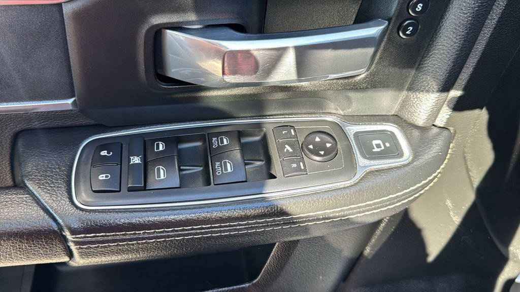 Used 2020 RAM 2500 Laramie w/ Night Edition AWD/4WD image 22