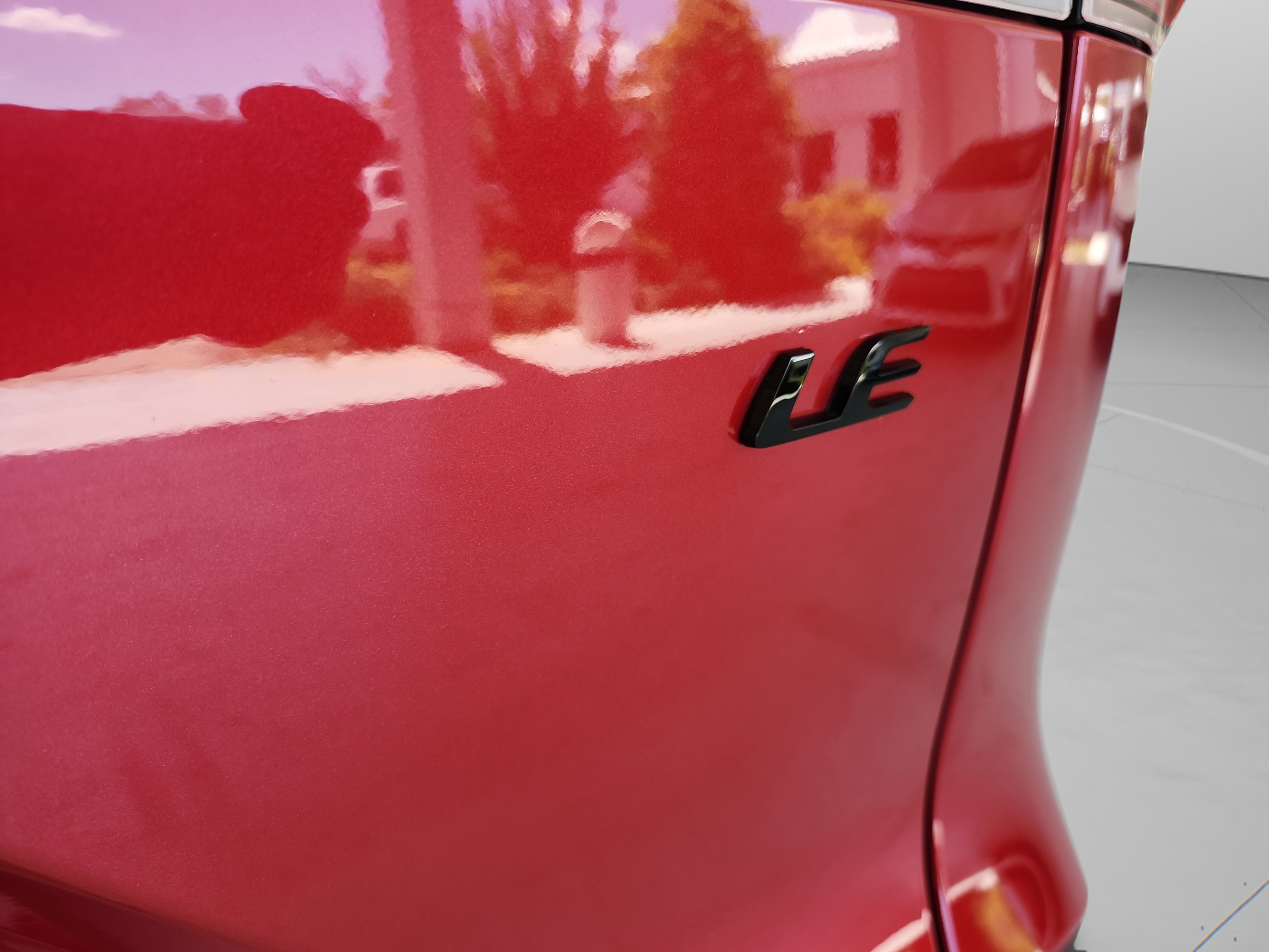 Used 2022 Toyota Corolla Cross LE w/ Moonroof Package FWD image 32