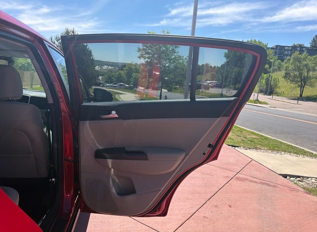 Used 2020 Kia Sportage LX w/ LX Popular Package FWD image 26