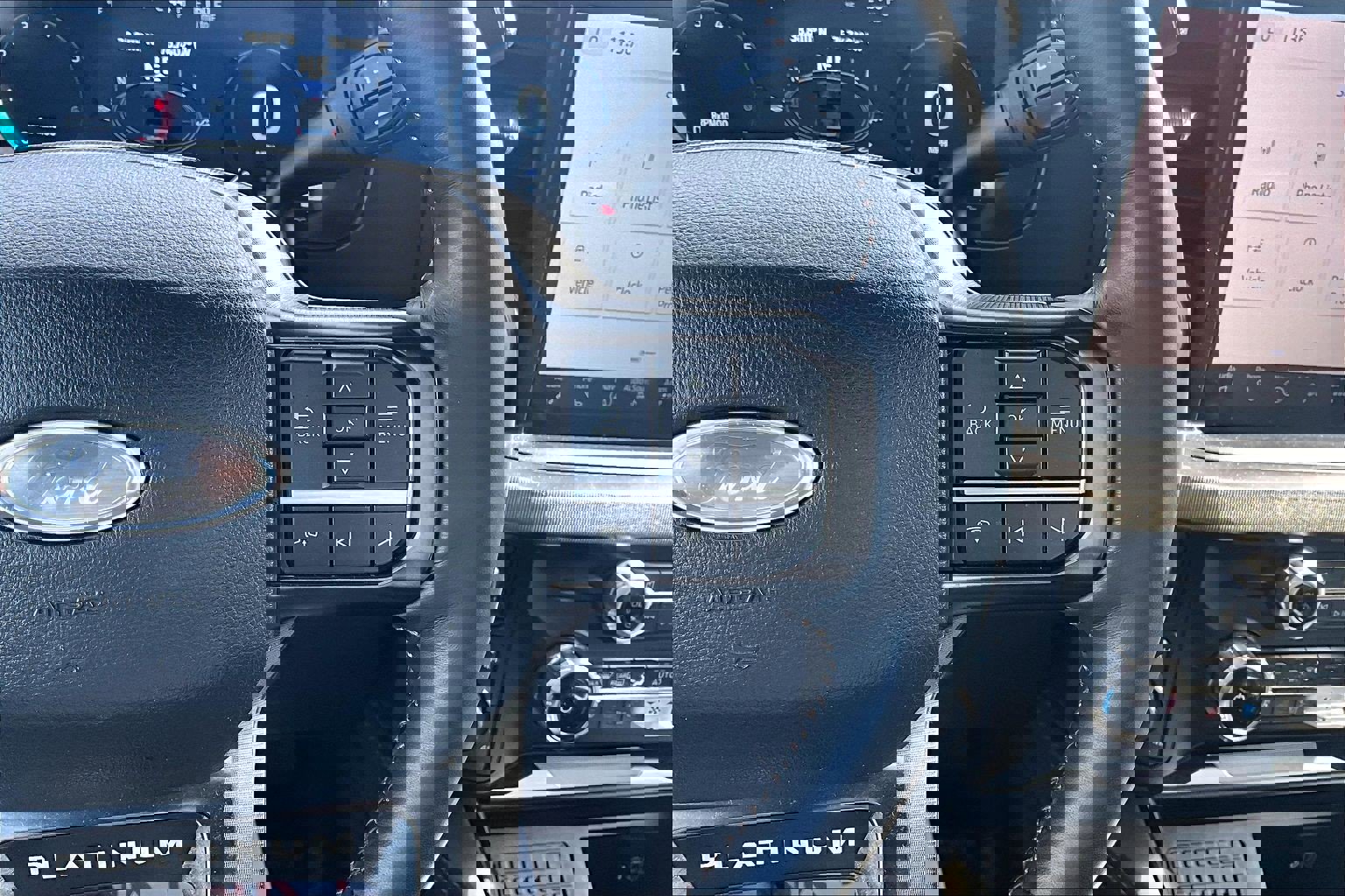 Certified 2023 Ford F250 Platinum w/ FX4 Off-Road Package image 20