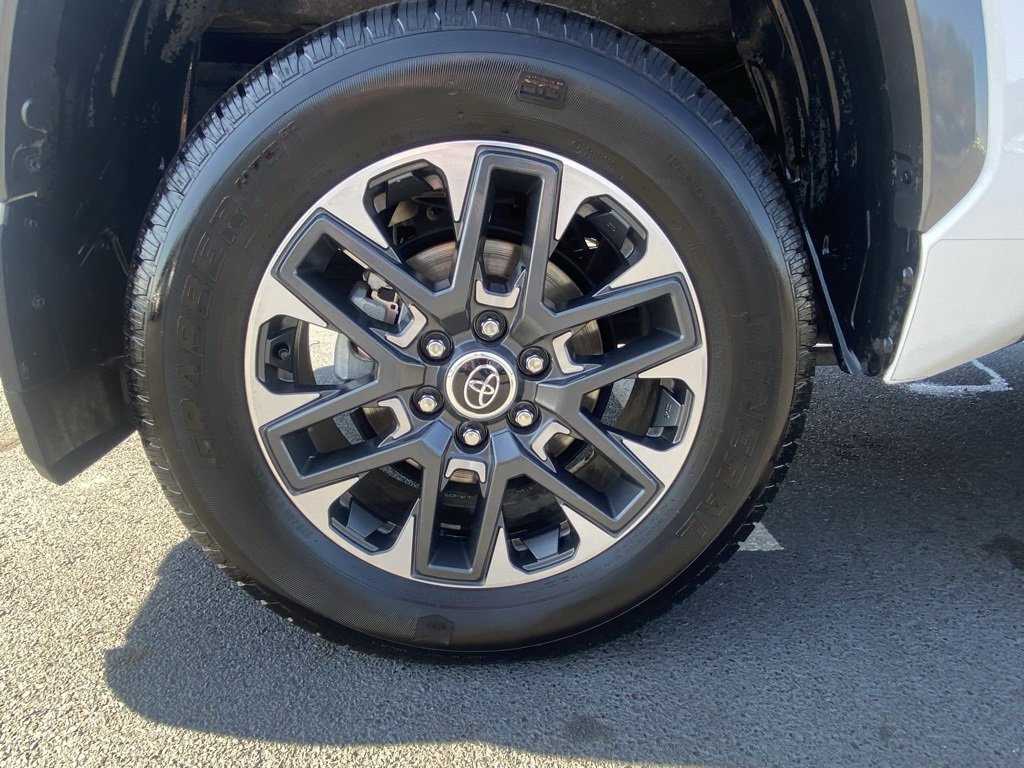 Used 2024 Toyota Tundra Limited image 30