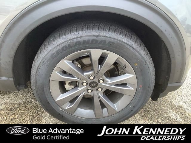 Certified 2023 Ford Explorer XLT w/ Equipment Group 202A AWD/4WD image 38