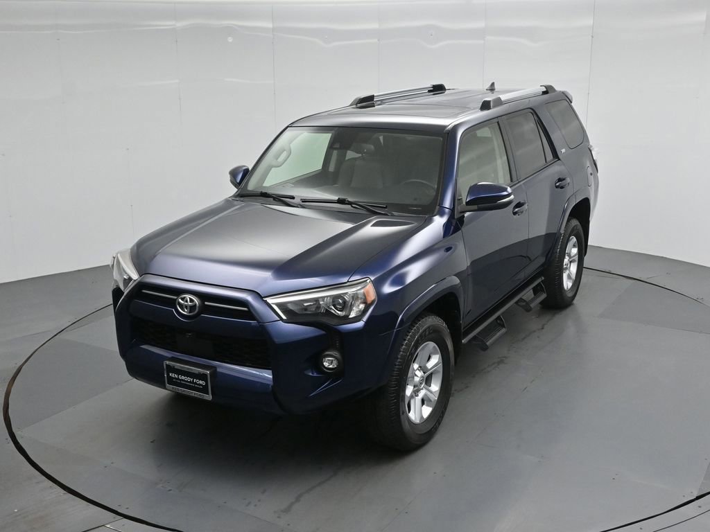 Used 2022 Toyota 4Runner SR5 Premium w/ Moonroof Package AWD/4WD image 27